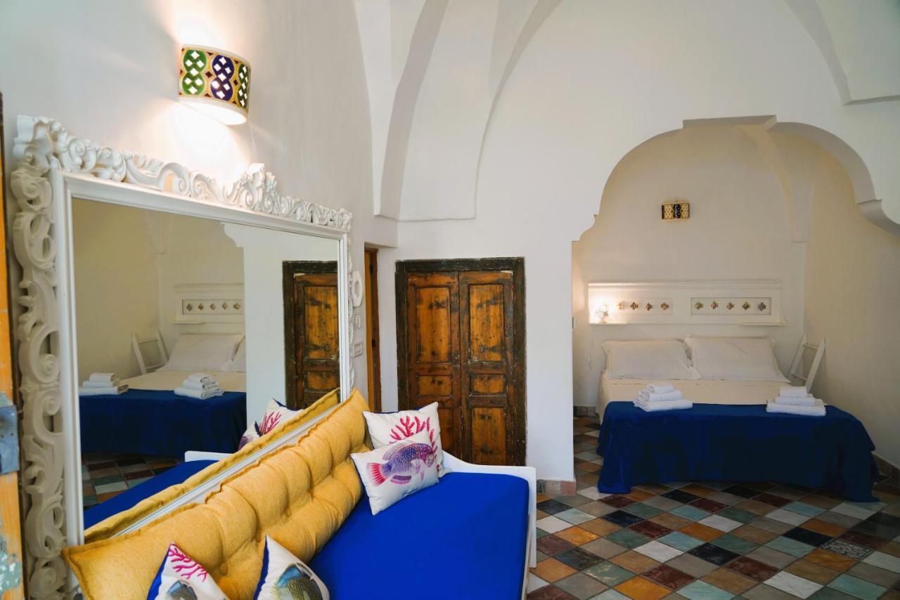 Domus Magistri - A Pochi Passi Dal Centro Storico Villa ออสตูนี ภายนอก รูปภาพ